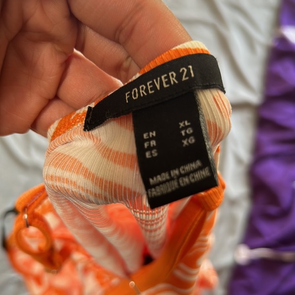 Forever 21 Ruched Dress - Picture 8 of 8